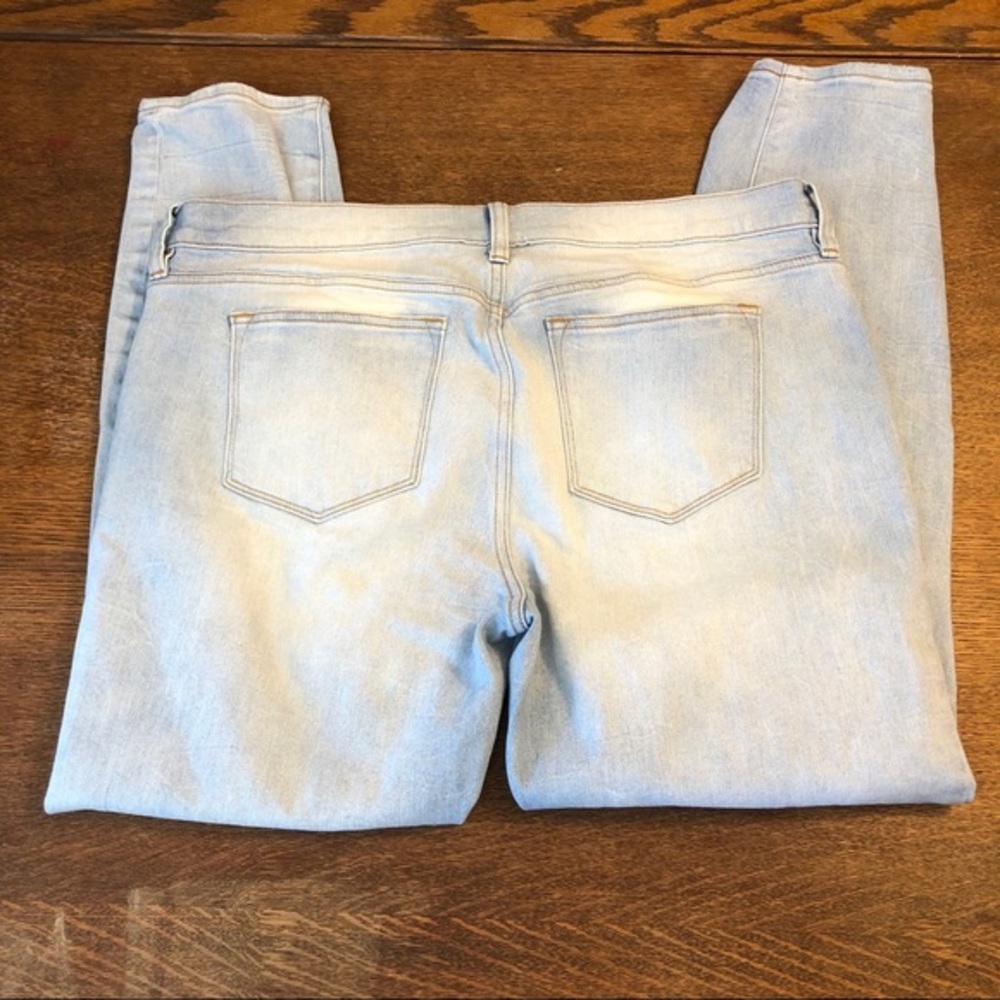 J Crew Factory Skinny Light Wash Denim Jeans 33" - Picture 3 of 7